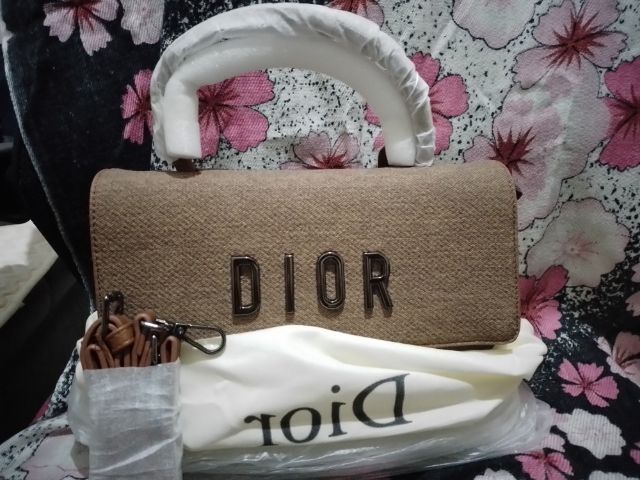 กระเป๋าสุภาพสตรีมือ2 รูปที่ 3