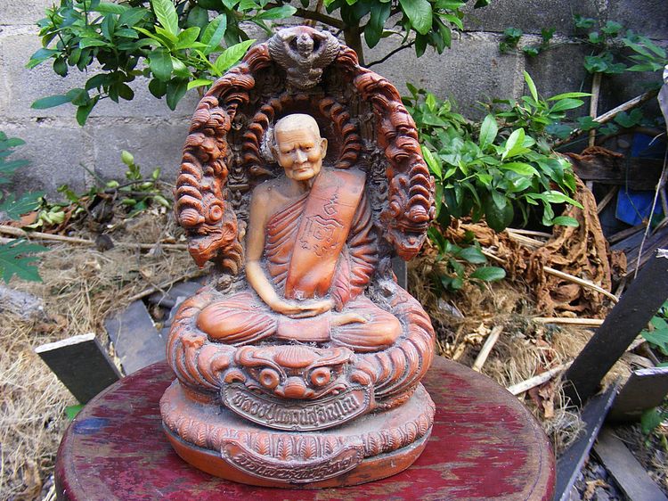 เก่า พระบูชาหลวงปู่แหวน พระบ้านๆเดิมๆ