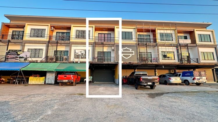 อาคารพาณิชย์ 1 คูหา 3 ชั้น