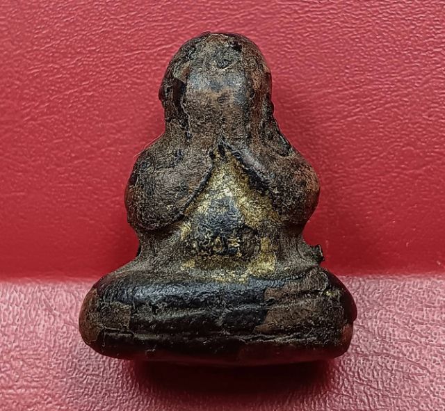 พระปิดตาหลวงปู่เอี่ยมวัดสะพานสูง