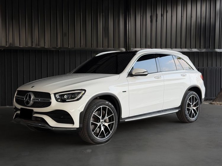 รถ Mercedes-Benz GLC-Class GLC300e สี ขาว