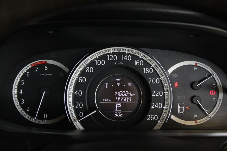 Honda Accord 2014 2.0 EL i-VTEC Sedan เบนซิน ไม่ติดแก๊ส เกียร์อัตโนมัติ ดำ รูปที่ 4