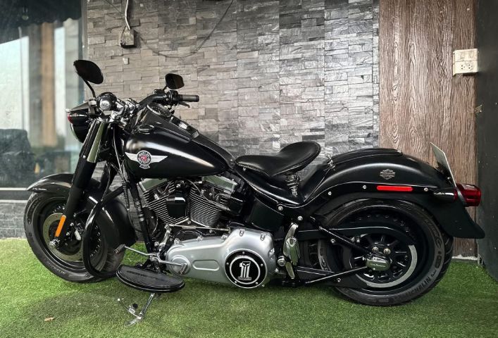 🔥 Harley Davidson Fat Boy Lo ABS ปี 2011-2012 ( SPEC 1HD USA อเมริกา ) ทะเบียนแท้ 🔥  รูปที่ 2