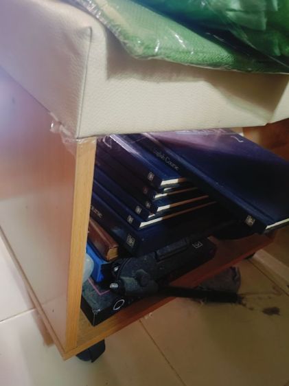 โต๊ะเครื่องแป้งไม้ MDF พร้อมกระจก เก้าอี้ มือสองสภาพดี รูปที่ 8