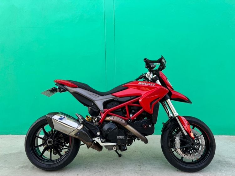 Ducati Hypermotard 821 สีแดงปี2014  