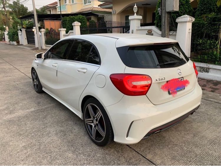 รถ Mercedes-Benz A-Class A250 สี ขาว