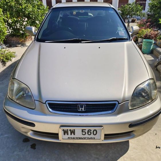 รถ Honda Civic 1.6 EXi สี ครีม