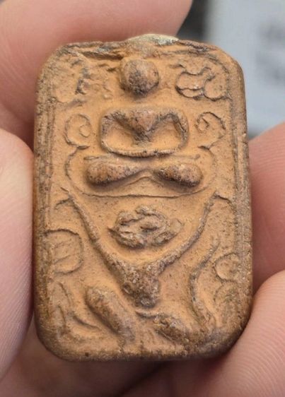 หลวงพ่อปานขี่หนุมาน