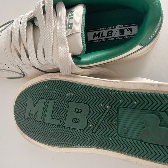 รองเท้า MLB รูปที่ 2