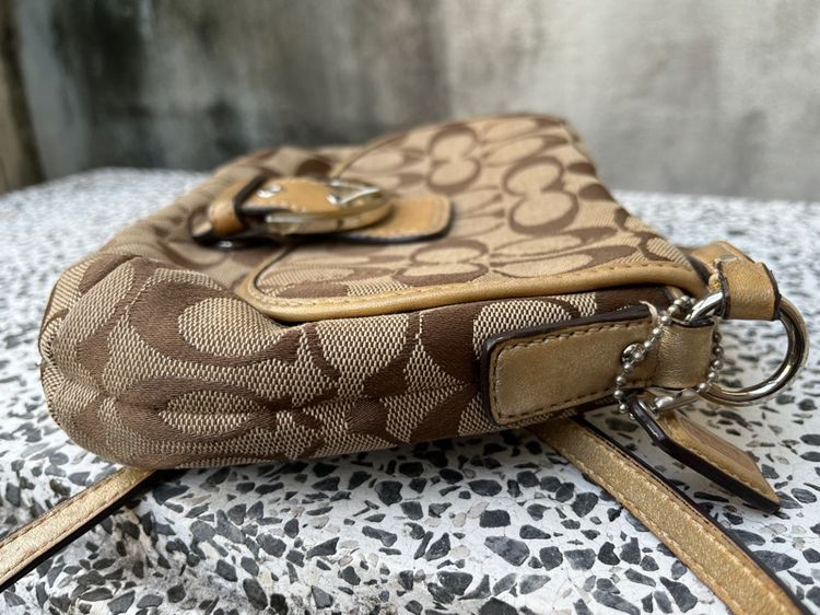 กระเป๋าสะพาย Coach งานเก่า มือสอง รูปที่ 10