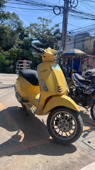 Vespa srint125