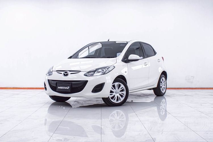 รถ Mazda Mazda 2 1.5 Sports Groove สี ขาว