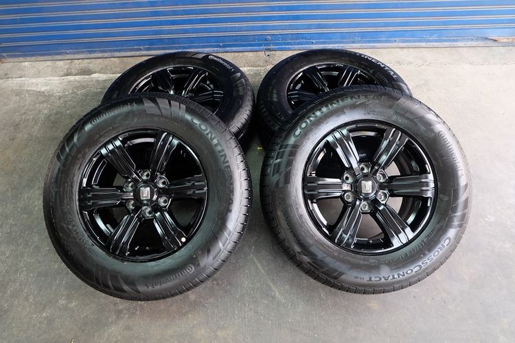 🚘 ล้อ+ยางป้ายแดง Tank 17 นิ้ว + ยาง Continental RX  ขนาด 265 65R17  ปี25