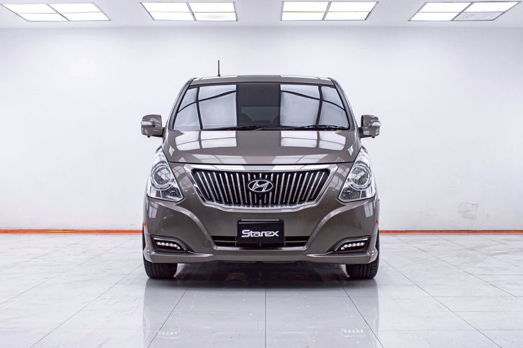 Hyundai Grand Starex 2016 2.5 VIP Utility-car ดีเซล ไม่ติดแก๊ส เกียร์อัตโนมัติ น้ำตาล รูปที่ 4
