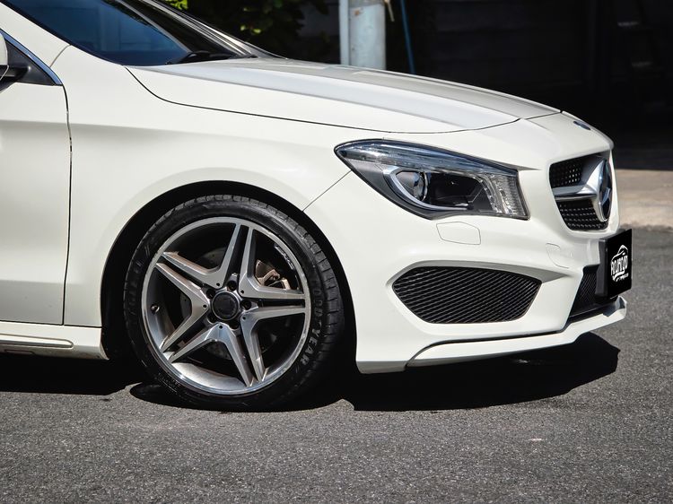 Mercedes-Benz CLA-Class 2014 CLA250 AMG Sedan เบนซิน ไม่ติดแก๊ส เกียร์อัตโนมัติ ขาว รูปที่ 3