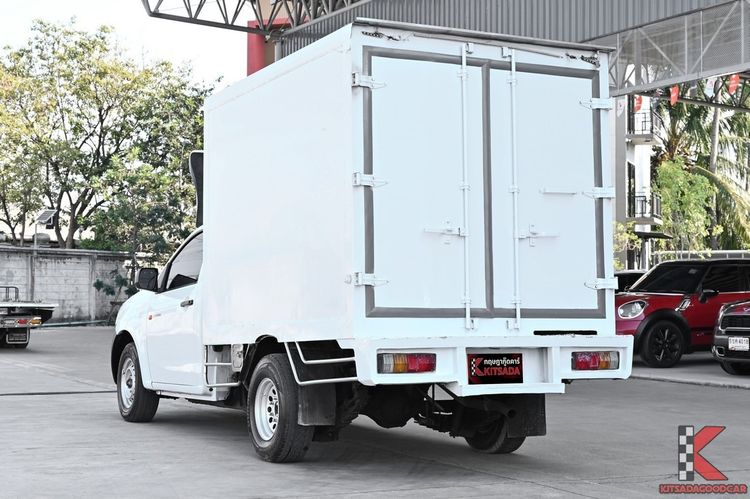 Toyota Hilux Revo 2014 2.4 Entry Pickup ดีเซล ไม่ติดแก๊ส เกียร์ธรรมดา ขาว รูปที่ 3