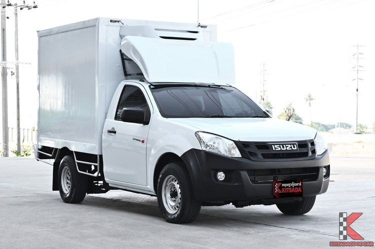 รถ Toyota Hilux Revo 2.4 Entry สี ขาว