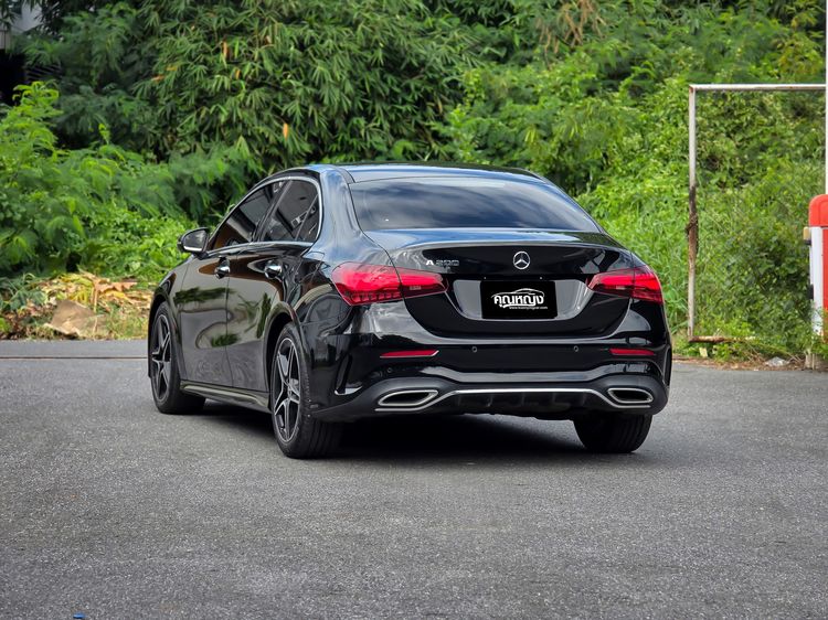 Mercedes-Benz A-Class 2023 A200 Sedan เบนซิน ไม่ติดแก๊ส เกียร์อัตโนมัติ ดำ รูปที่ 2