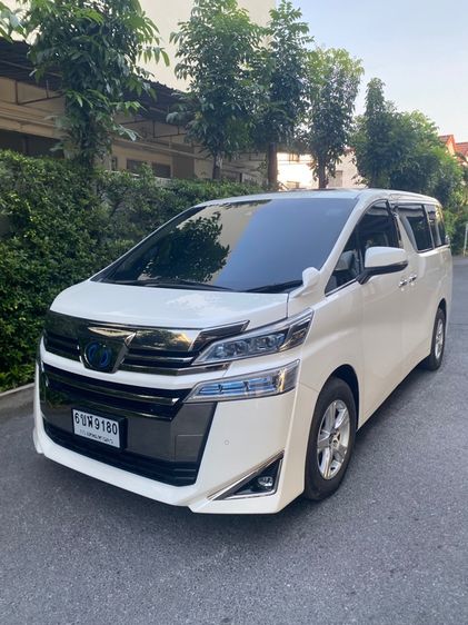 รถ Toyota Vellfire 2.5 Hybrid E-Four 4WD สี ขาว