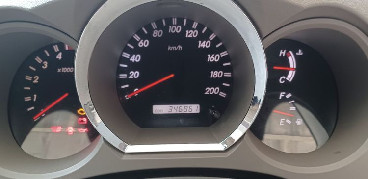 Toyota Fortuner 2007 3.0 V 4WD ดีเซล บรอนซ์เงิน รูปที่ 3