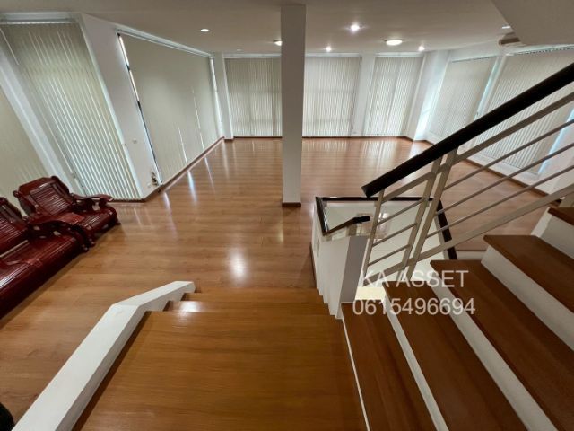 ให้เช่าบ้านกลางเมือง Urbanion ลาดพร้าว–โชคชัย 4 (ยูนิตใหญ่ 4 ชั้น)