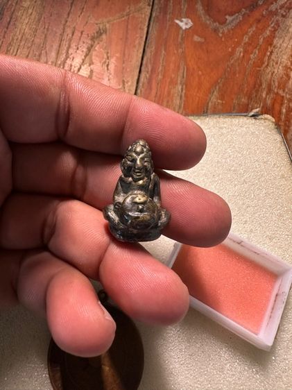 พระหล่ออุปคุตอุ้มบาตร เก่าๆ