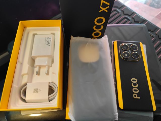 POCO X7 สีดำ แรม 12 รอม 512