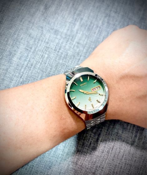 Seiko Elnix Vintage 70 Green Dial  รูปที่ 7
