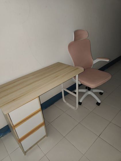 โต๊ะ เก้าอี้ คอม