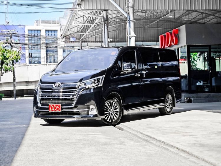 รถ Toyota Majesty 2.8 Premium สี ดำ