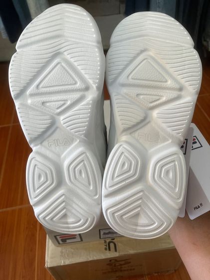 FILA  รูปที่ 9