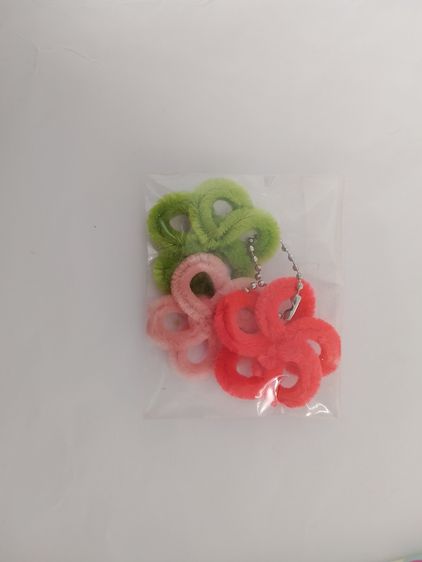 งานพวงกุญแจดอกไม้ลวดกำมะหยี่ รูปที่ 4