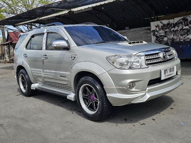 Toyota Fortuner 2006 2.7 V 4WD Utility-car เบนซิน LPG เกียร์อัตโนมัติ เทา รูปที่ 2