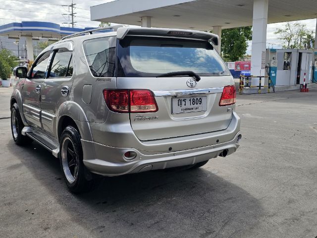 Toyota Fortuner 2006 2.7 V 4WD Utility-car เบนซิน LPG เกียร์อัตโนมัติ เทา รูปที่ 3