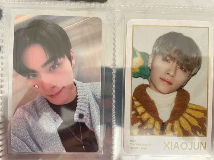 ของสะสมจาก sm entertainment เป็นการ์ด xiaojun Way V เสื้อดำมี ตน ตรงผม เป็นรอยขูด กรอบสีขาวไม่มี ตน แท้ทุกใบ ใบละ70บาท ขนาด5.3•8.3