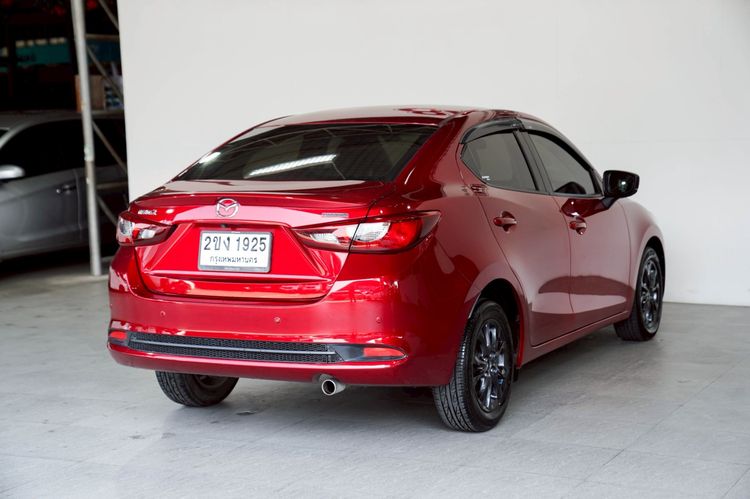 Mazda Mazda 2 2019 1.3 Skyactiv-G S Leather Sedan Sedan เบนซิน ไม่ติดแก๊ส เกียร์อัตโนมัติ แดง รูปที่ 4