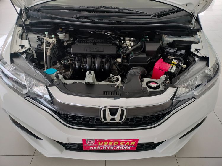 Honda Jazz 2018 1.5 S Sedan เบนซิน ไม่ติดแก๊ส เกียร์อัตโนมัติ ขาว รูปที่ 4