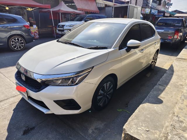 Honda City 2025 1.5 e:HEV RS Sedan ไฮบริด เกียร์อัตโนมัติ ขาว รูปที่ 3