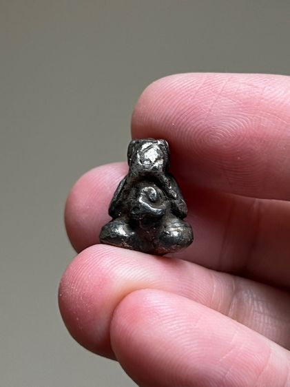 พระปิดตาแก่เงิน