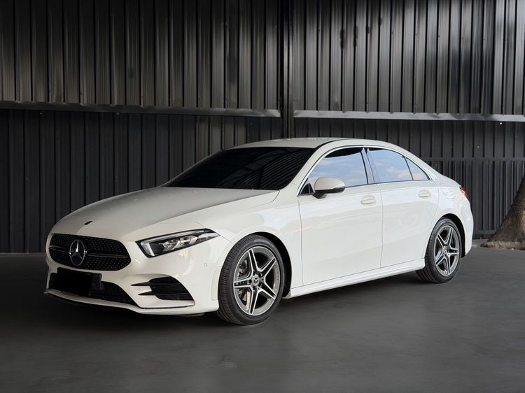 Mercedes-Benz A-Class 2020 A200 Sedan เบนซิน เกียร์อัตโนมัติ ขาว