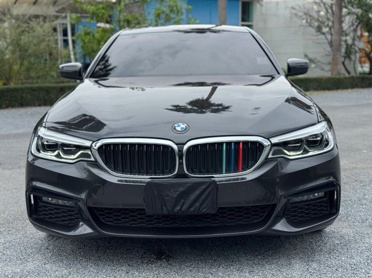 BMW Series 5 2019 530e Sedan ปลั๊กอินไฮบริด (PHEV) ไม่ติดแก๊ส เกียร์อัตโนมัติ เทา รูปที่ 4