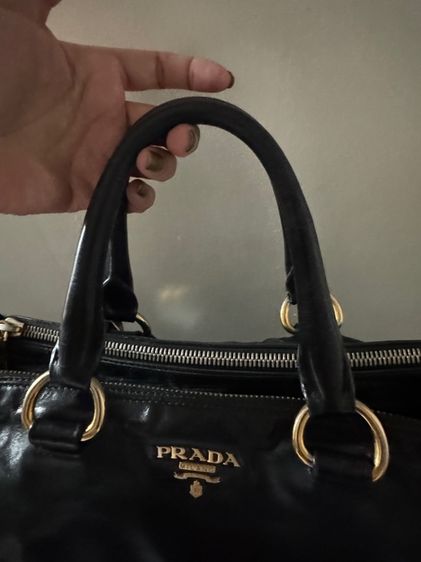 กระเป๋า Prada พร้อมสายสะพาย  รูปที่ 4