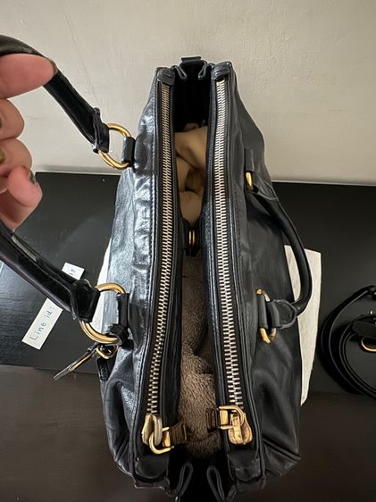 กระเป๋า Prada พร้อมสายสะพาย  รูปที่ 6