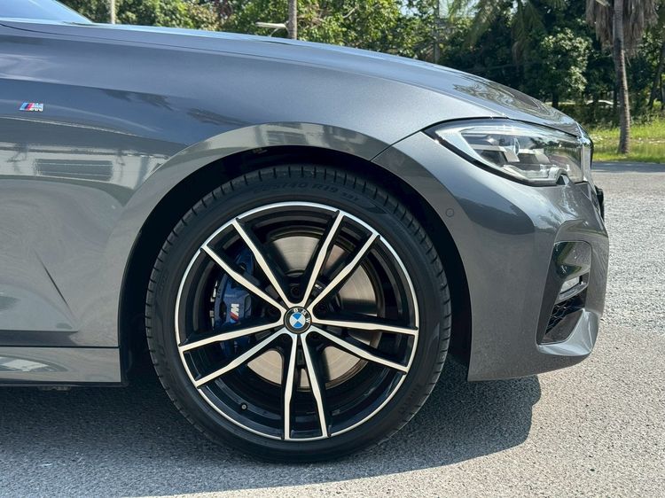 BMW Series 3 2020 330e Sedan ปลั๊กอินไฮบริด (PHEV) ไม่ติดแก๊ส เกียร์อัตโนมัติ เทา รูปที่ 3