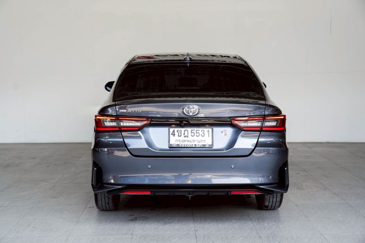 Toyota Yaris ATIV 2023 1.2 Premium Sedan เบนซิน ไม่ติดแก๊ส เกียร์อัตโนมัติ เทา รูปที่ 3