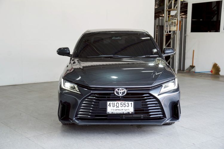 Toyota Yaris ATIV 2023 1.2 Premium Sedan เบนซิน ไม่ติดแก๊ส เกียร์อัตโนมัติ เทา รูปที่ 2