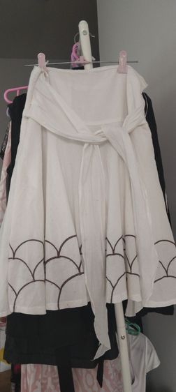 กะโปรง ลายดอก สีพื้น สีดำ รูปที่ 13