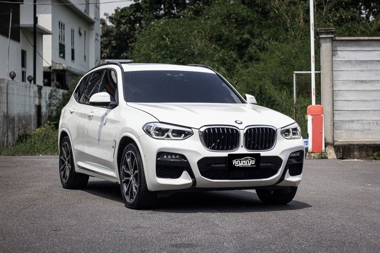 รถ BMW X3 2.0 xDrive30e M Sport 4WD สี ขาว