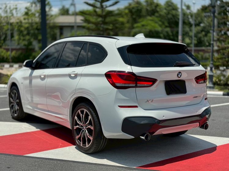 BMW X1 2020 2.0 sDrive20d M Sport Utility-car ดีเซล ไม่ติดแก๊ส เกียร์อัตโนมัติ ขาว รูปที่ 2