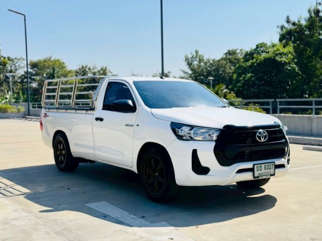 รถ Toyota Hilux Revo 2.4 J Plus สี ขาว